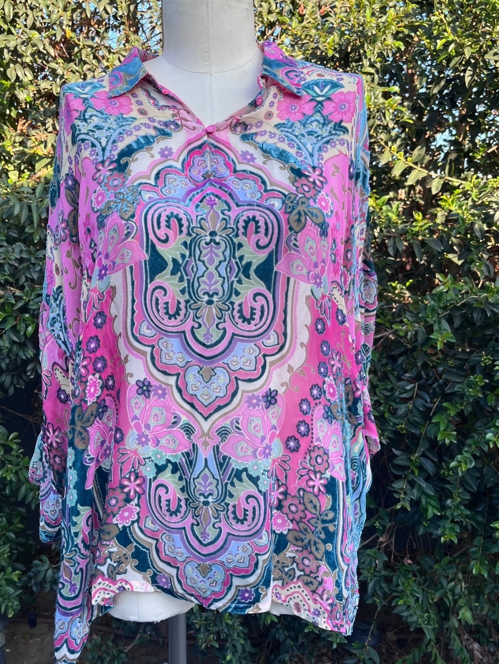 Johnny Was Women’s L Pink Paisley Floral Silk Blend Blouse Boho Button Front